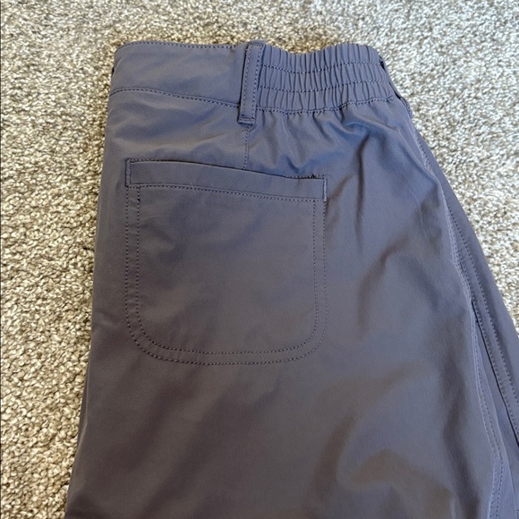 Kirkland Signature Women's Gray Ankle Pants - Picture 4 of 4